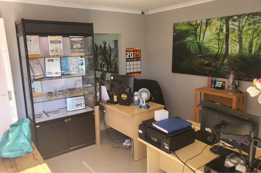 To Let commercial Property for Rent in Newton Park Eastern Cape